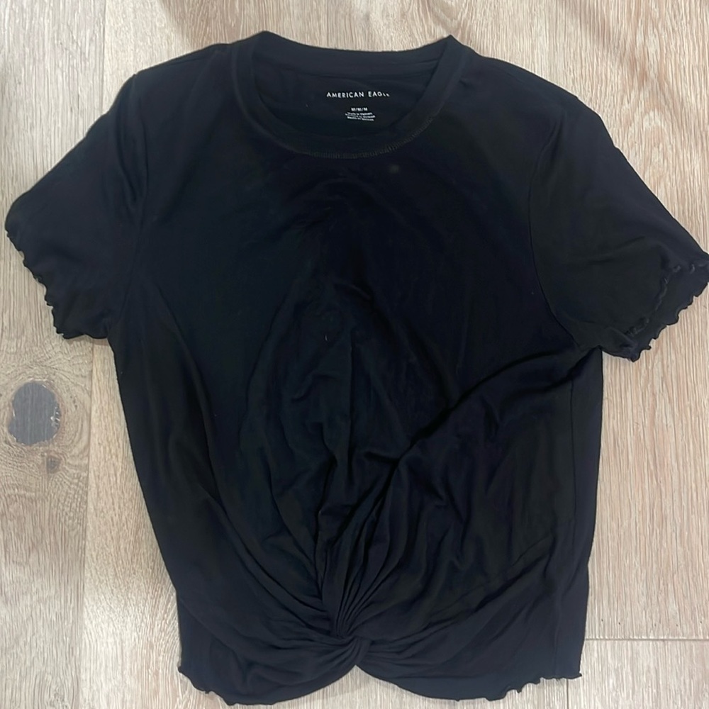American eagle women’s black t shirt